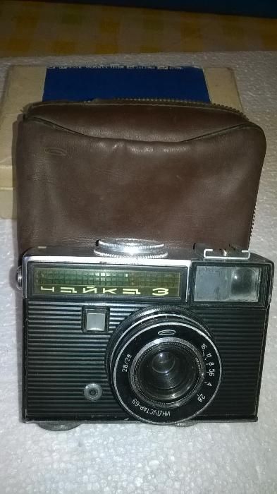 Продава стари  фотоапарати и 2 бр. фотоувеличители с напълно оборудва