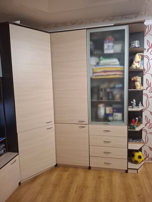 Продам шифоньер/шкаф/стенку