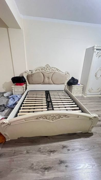 Срочно продам спальный гарнитур