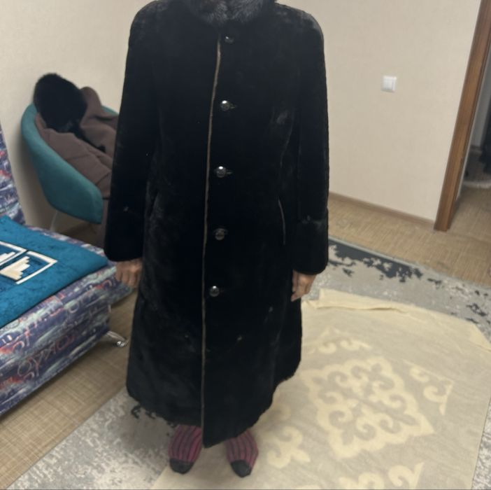 Мутоновая шуба б/у