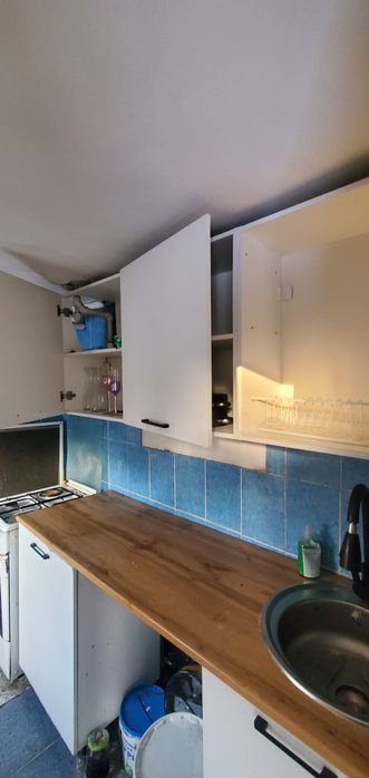 Продам срочно кухонный гарнитур