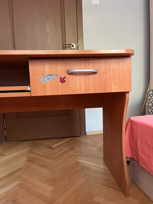 Бюро за стая или офис