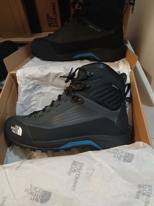 North face GTX GORE-TEX Salewa Gtx Adidas Lowa mid GTX Адидас Sergio T