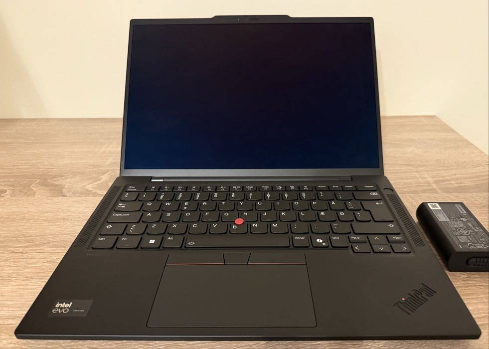 TOP! Lenovo Thinkpad T14s Gen5 2.8K OLED 1TB Ultra 7 155U ! LTE SiM