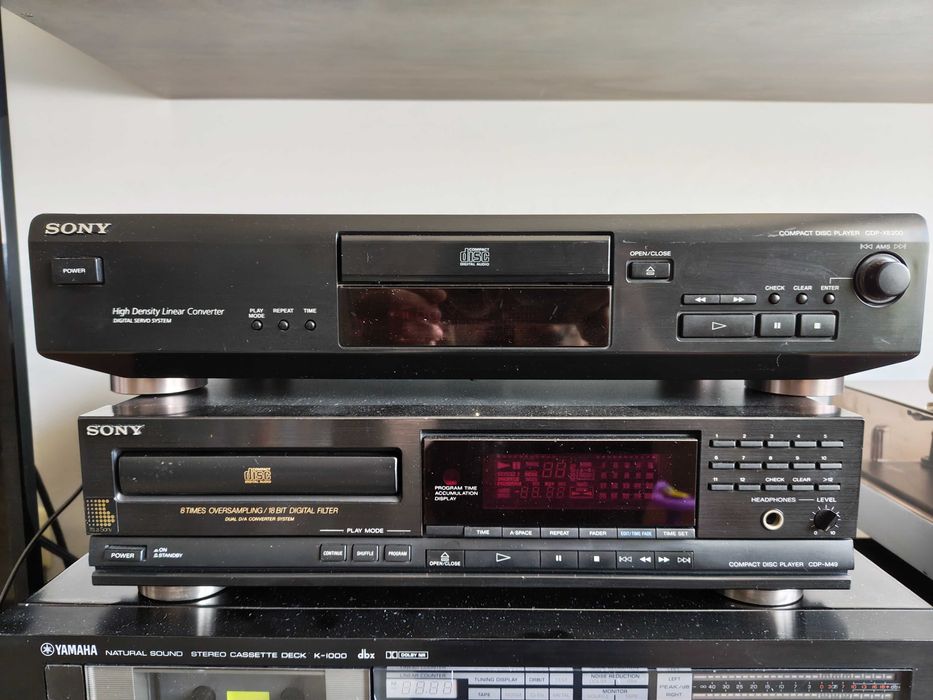 Продавам Sony compact cd player cdp-xe220