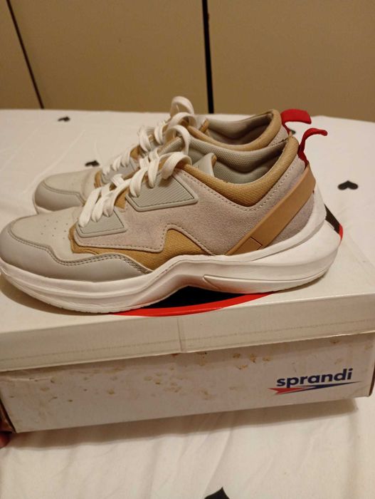 Adidași de dama nr.37