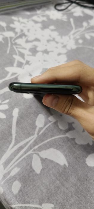 Продаю IPhone 11 pro 64гб