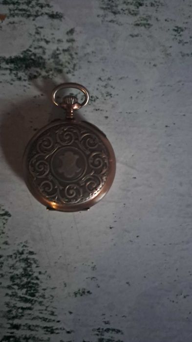 Часовник от 30те год.