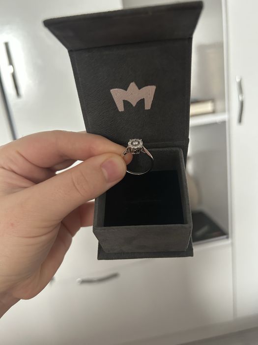 Inel aur alb 18k cu 14 diamante