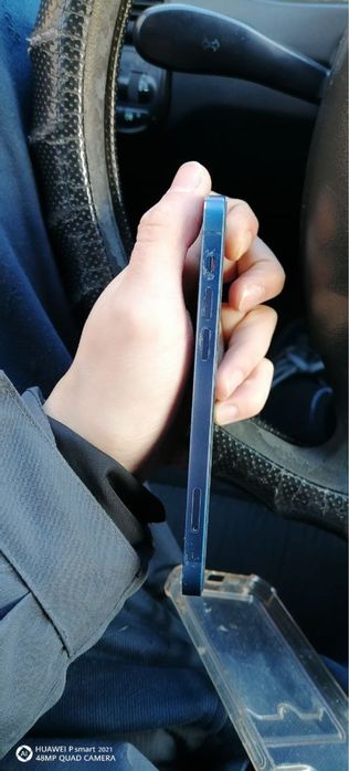 Продам Iphone 12/64gb