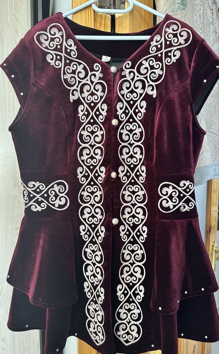 Национальная жилетка