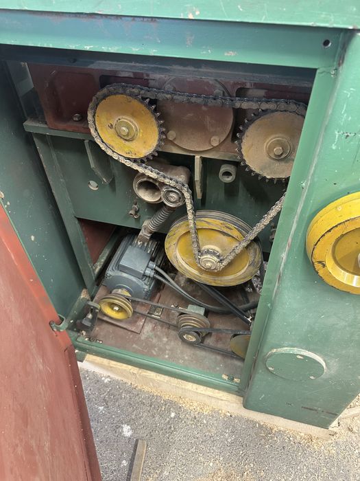 Продавам щрайхмус и фреза Родопи