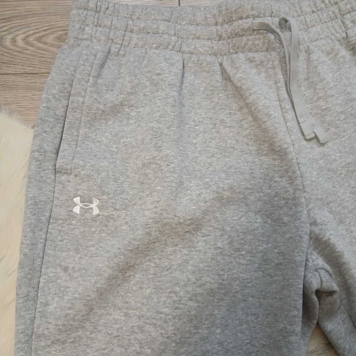UNDER ARMOUR-оригинален