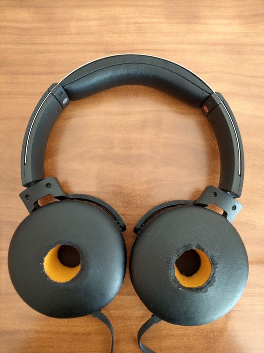 Наушники Sony проводные