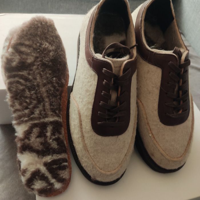 Зимние новые кроссовки