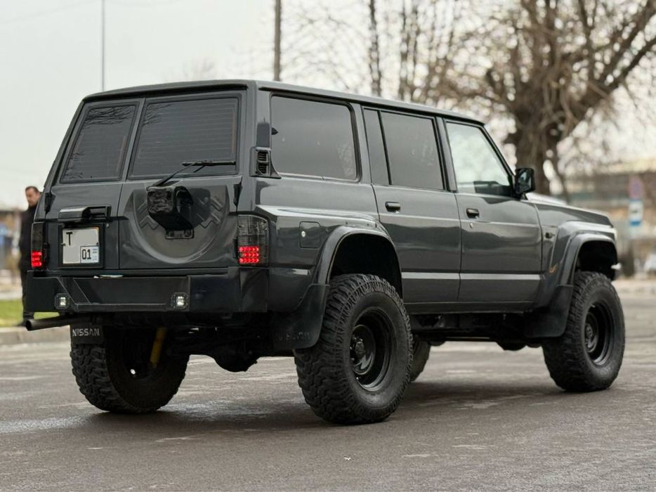 Nissan Patrol Y60 Restamode