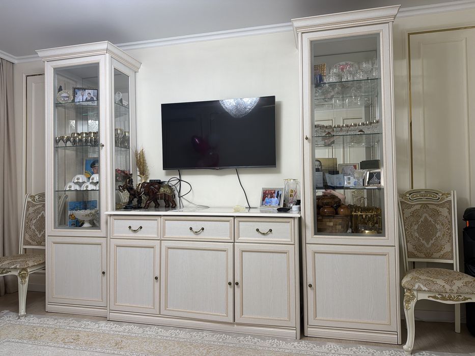 Горка для гостиной