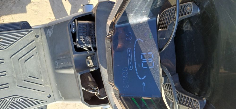 Skuter sotiladi Drongo firma obmen bor iPhone 13 Pro max 256 g