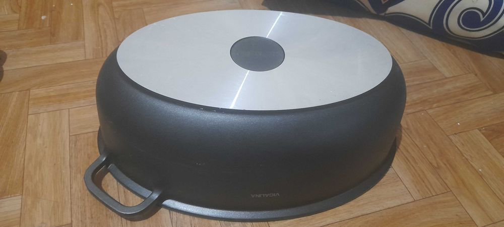 Новая овальная кастрюля Vicalina