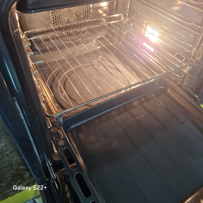 Фурна за вграждане тип ретро SMEG