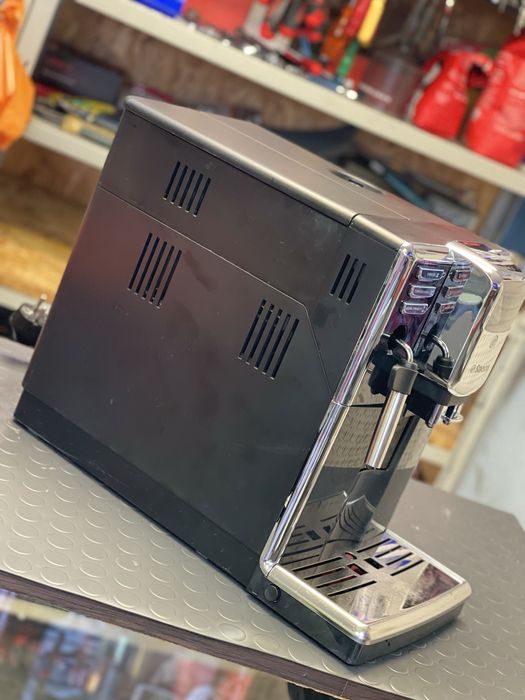 Кафеавтомати|Кафемашини Saeco Incanto HD8911 - 6 месеца гаранция !