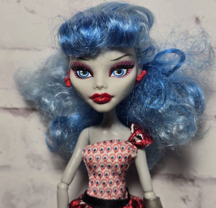 Гулия Monster high