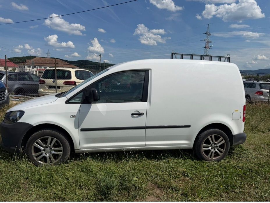 Vând Volkswagen Caddy Autoutilitara
