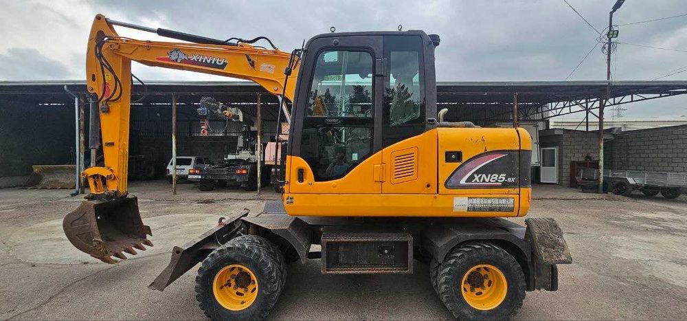 Продается Экскаватор