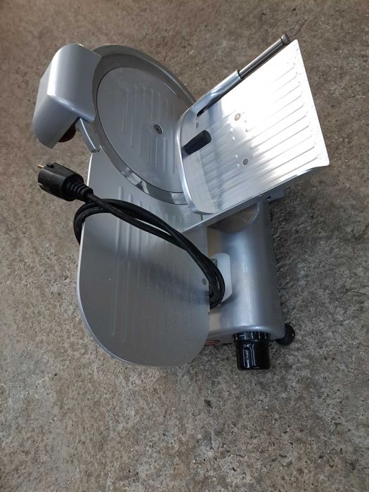 Професионална Колбасорезачка Ф.25