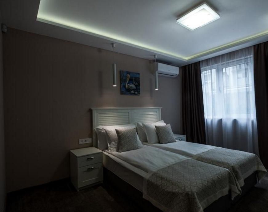 Дава се под наем Двустаен апартамент в Варна, Център - 75 кв.м за 1000 € - Снимка #1