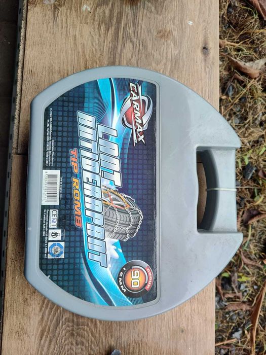 Vand lanturi auto noi 2 bucati.