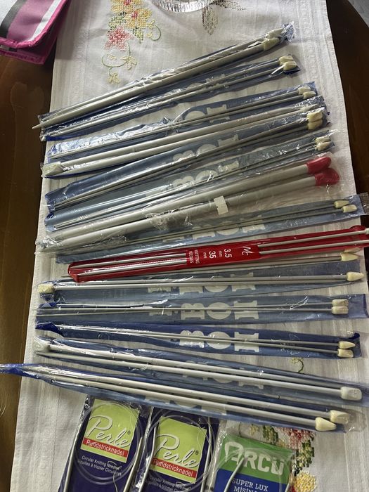 Обръчи  и игли за плетене