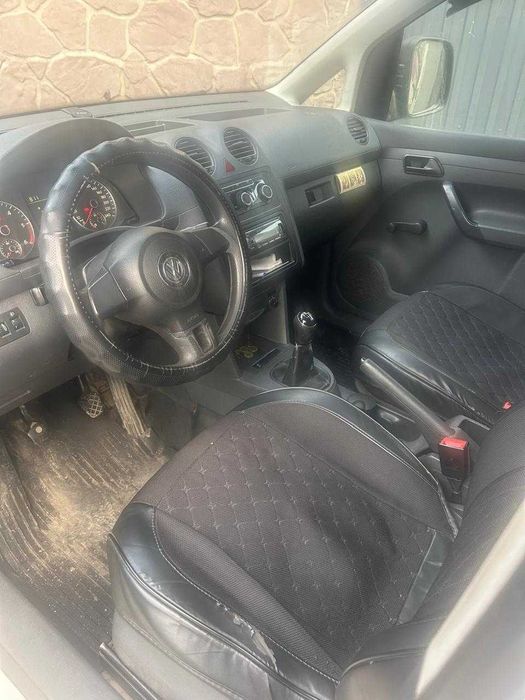 Volkswagen Caddy 2012 года 1,6 Дизель