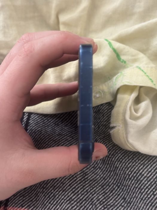 Продается iPhone 12 64 gb