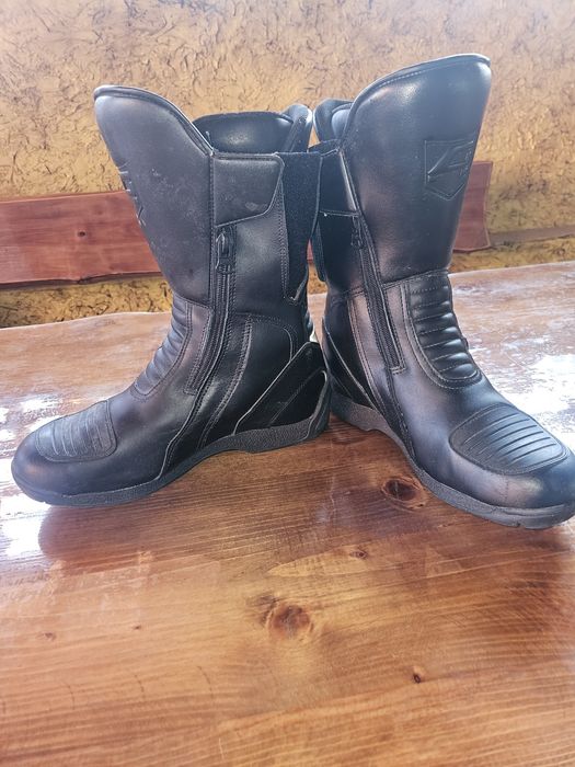 Ботуши за мотор Akito