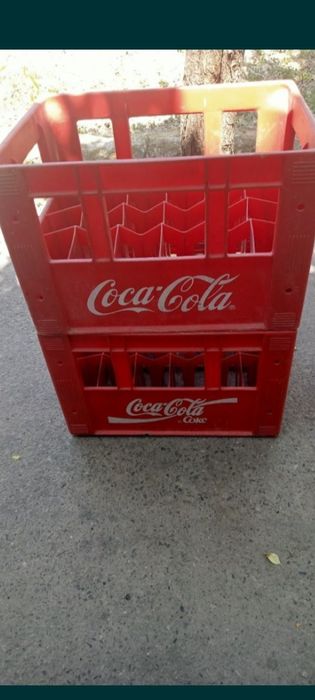 Коко кола яшиклари тара