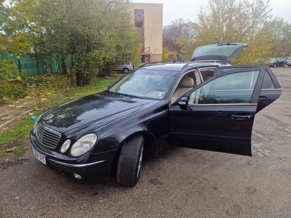 Mercedes E270 Мерцедес