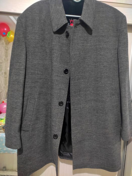Продаётся земное шерстяное пальто. Baltona Италия