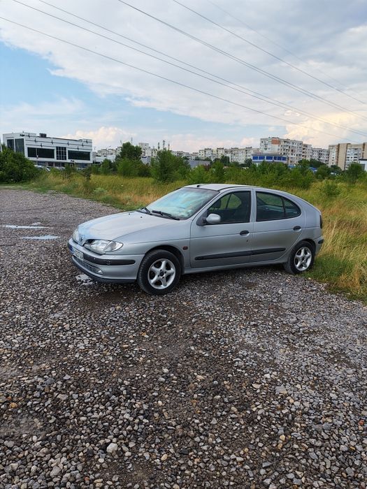 Renault megane 1998г.