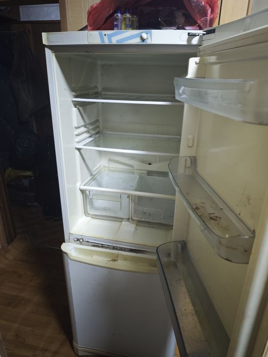 Продам холодильник