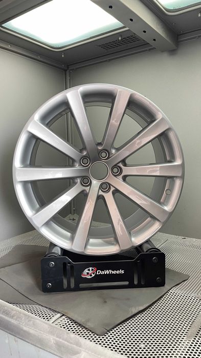 Jante Omanyt VOLKSWAGEN 19" Memphis 5N0601025K