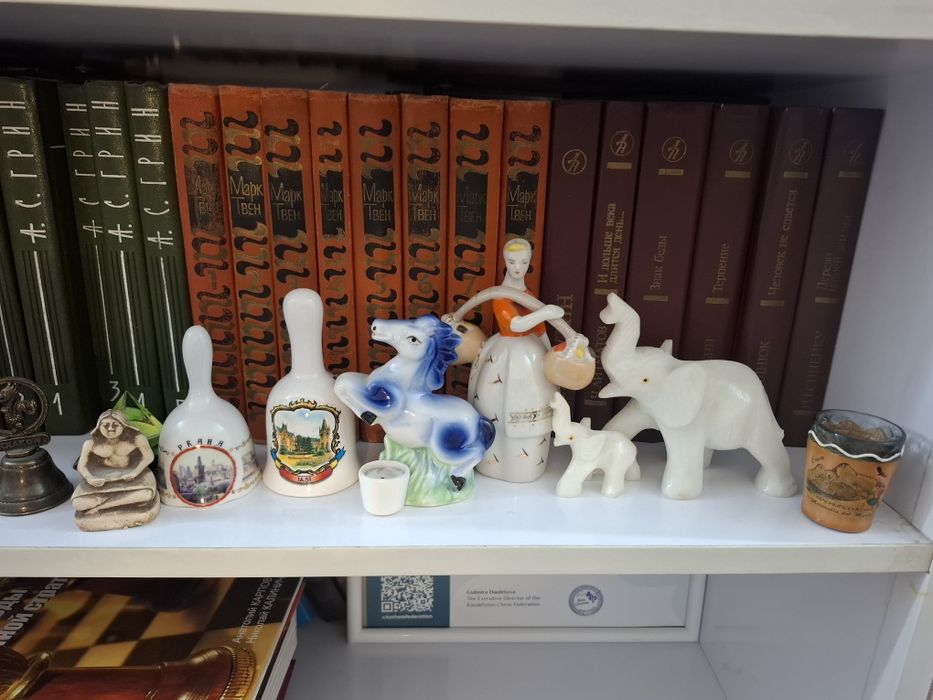 Сувениры из фарфоры