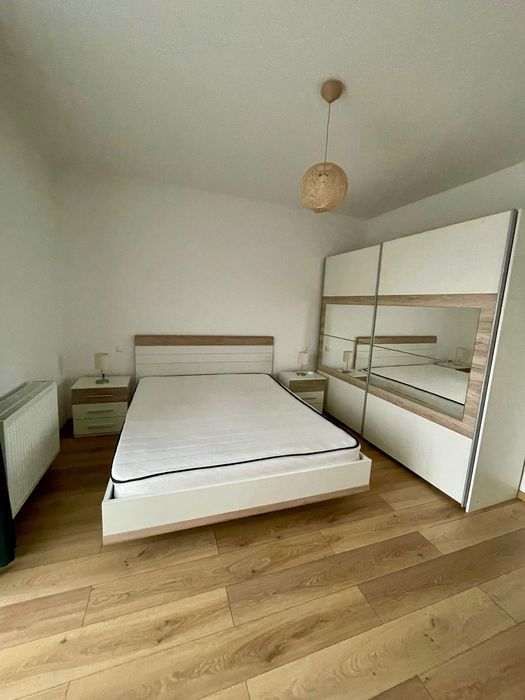 REZERVAT - PF închiriez ap 2 camere luminos, modern în Europa