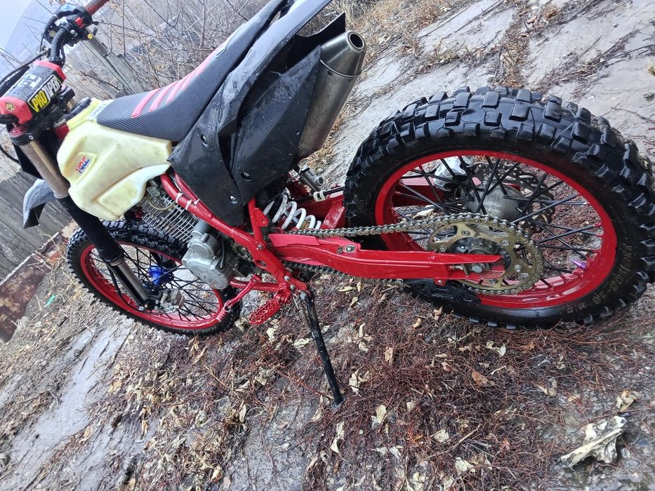 Продам или обменяю эндуро '250