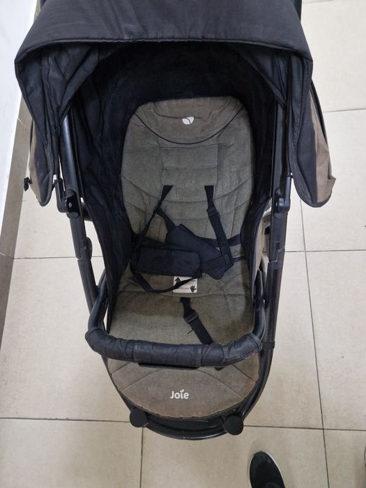 Продам б/у коляску Joie