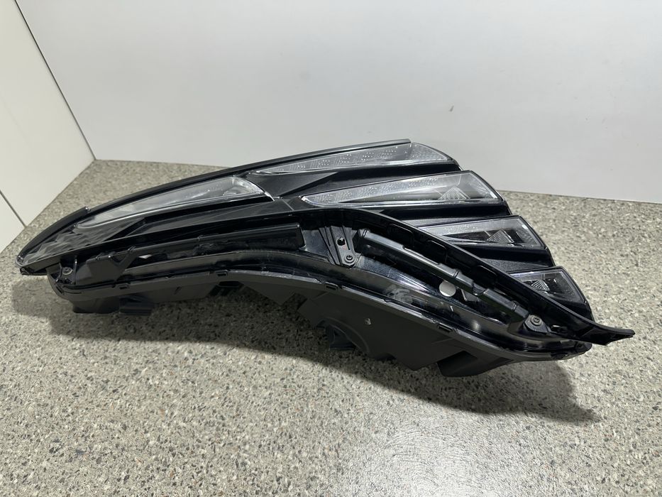 Far Hyundai Tucson 4