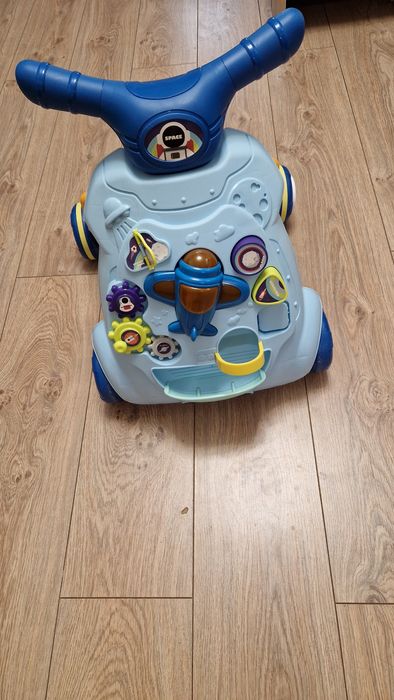 Детски локър за прохождане