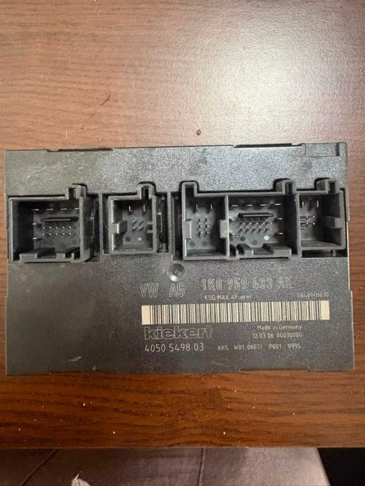 Modul confort Skoda Octavia 2 1.9 TDI BXE an 2006 cod 1K0959433AK