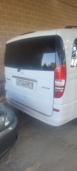 Mercades Viano Vito
