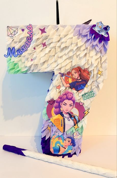 K pop demon hunter пинята с к поп демоните